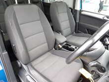 Volkswagen Touran TDI SE Family - U10430