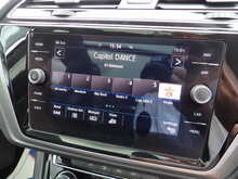 Volkswagen Touran TDI SE Family - U10430