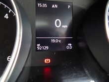 Volkswagen Touran TDI SE Family - U10430