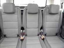 Volkswagen Touran TDI SE Family - U10430