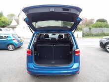 Volkswagen Touran TDI SE Family - U10430