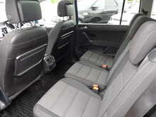 Volkswagen Touran TDI SE Family - U10430