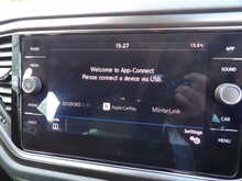 Volkswagen T-Roc TSI EVO SE - U10434