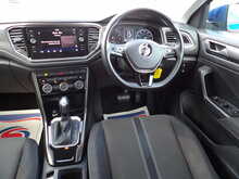 Volkswagen T-Roc TSI EVO SE - U10434