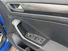 Volkswagen T-Roc TSI EVO SE - U10434