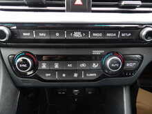 Kia Niro GDi 3 - U10438