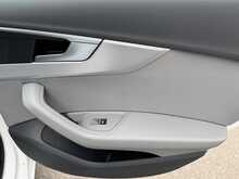 Audi A4 TDI SE - U10440