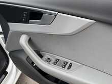 Audi A4 TDI SE - U10440