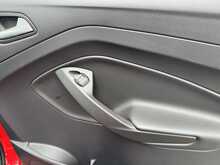 Ford Kuga TDCi EcoBlue Zetec - U10441