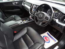 Volvo XC60 D4 Momentum - U10456