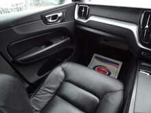 Volvo XC60 D4 Momentum - U10456