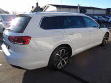 Volkswagen Passat TSI EVO SEL - U10475