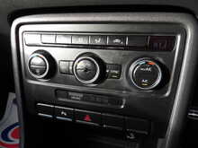 Volkswagen Beetle TDI Sport - U10478