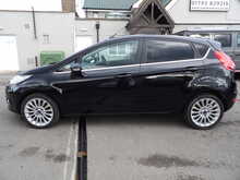 Ford Fiesta Titanium - U10520