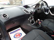 Ford Fiesta Titanium - U10520