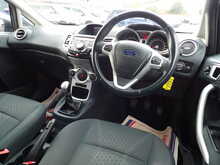 Ford Fiesta Titanium - U10520