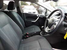 Ford Fiesta Titanium - U10520