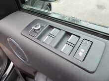 Land Rover Discovery TD V6 HSE - U10548