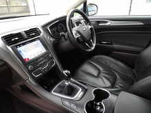 Ford Mondeo EcoBlue Titanium Edition - U10555