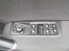 Volkswagen Touran TDI BlueMotion Tech SE Family - U10563