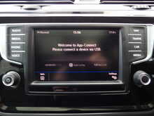 Volkswagen Touran TDI BlueMotion Tech SE Family - U10563