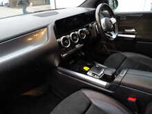 Mercedes-Benz B Class B200d AMG Line - U10568