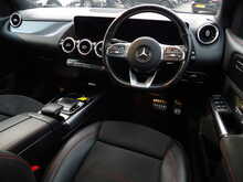 Mercedes-Benz B Class B200d AMG Line - U10568