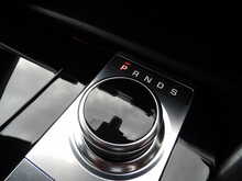 Land Rover Discovery SD V6 HSE Luxury - U10569