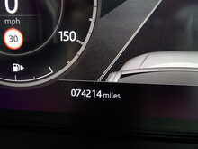 Land Rover Discovery SD V6 HSE Luxury - U10569