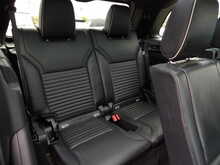 Land Rover Discovery SD V6 HSE Luxury - U10569