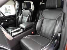 Land Rover Discovery SD V6 HSE Luxury - U10569