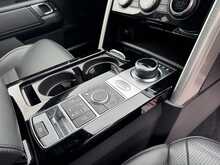 Land Rover Discovery SD V6 HSE Luxury - U10569