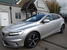 Volvo V40 D3 R-Design Edition - U10576