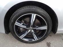 Volvo V40 D3 R-Design Edition - U10576