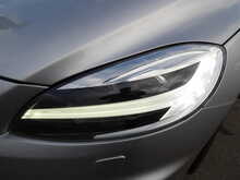 Volvo V40 D3 R-Design Edition - U10576