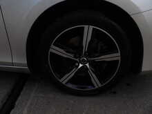 Volvo V40 D3 R-Design Edition - U10576