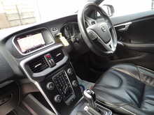 Volvo V40 D3 R-Design Edition - U10576