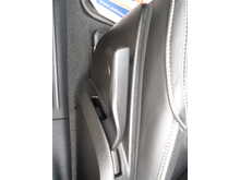 Volvo V40 D3 R-Design Edition - U10576