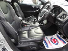 Volvo V40 D3 R-Design Edition - U10576