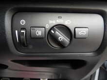 Volvo V40 D3 R-Design Edition - U10576