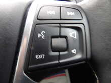 Volvo V40 D3 R-Design Edition - U10576