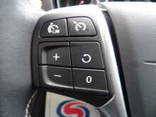 Volvo V40 D3 R-Design Edition - U10576