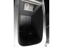 Volvo V40 D3 R-Design Edition - U10576