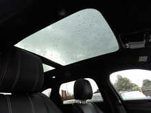 Land Rover Range Rover Velar D240 R-Dynamic SE - U10586