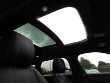 Land Rover Range Rover Velar D240 R-Dynamic SE - U10586