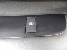 Land Rover Discovery SD4 S - U10591