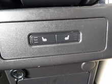 Land Rover Discovery SD4 S - U10591