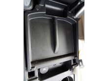 Land Rover Discovery SD4 S - U10591