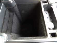 Land Rover Discovery SD4 S - U10591