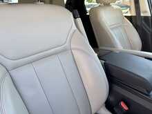 Land Rover Discovery SD4 S - U10591